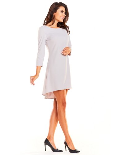 Elegancka, asymetryczna sukienka mini z rękawami ¾ Szara