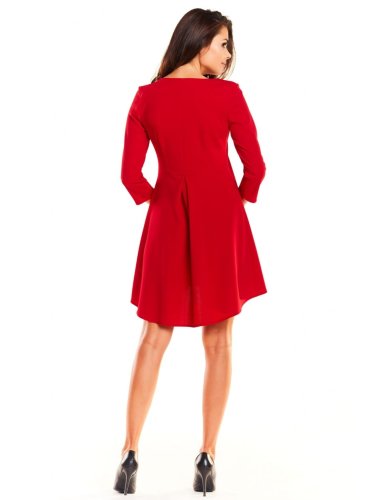 Elegancka, asymetryczna sukienka mini z rękawami ¾ Czerwona