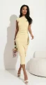 Masełkowa dopasowana sukienka midi MADELINE-1 11940  | 1535-S