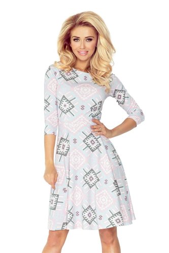 Rozkloszowana Sukienka w Romby NU49-16