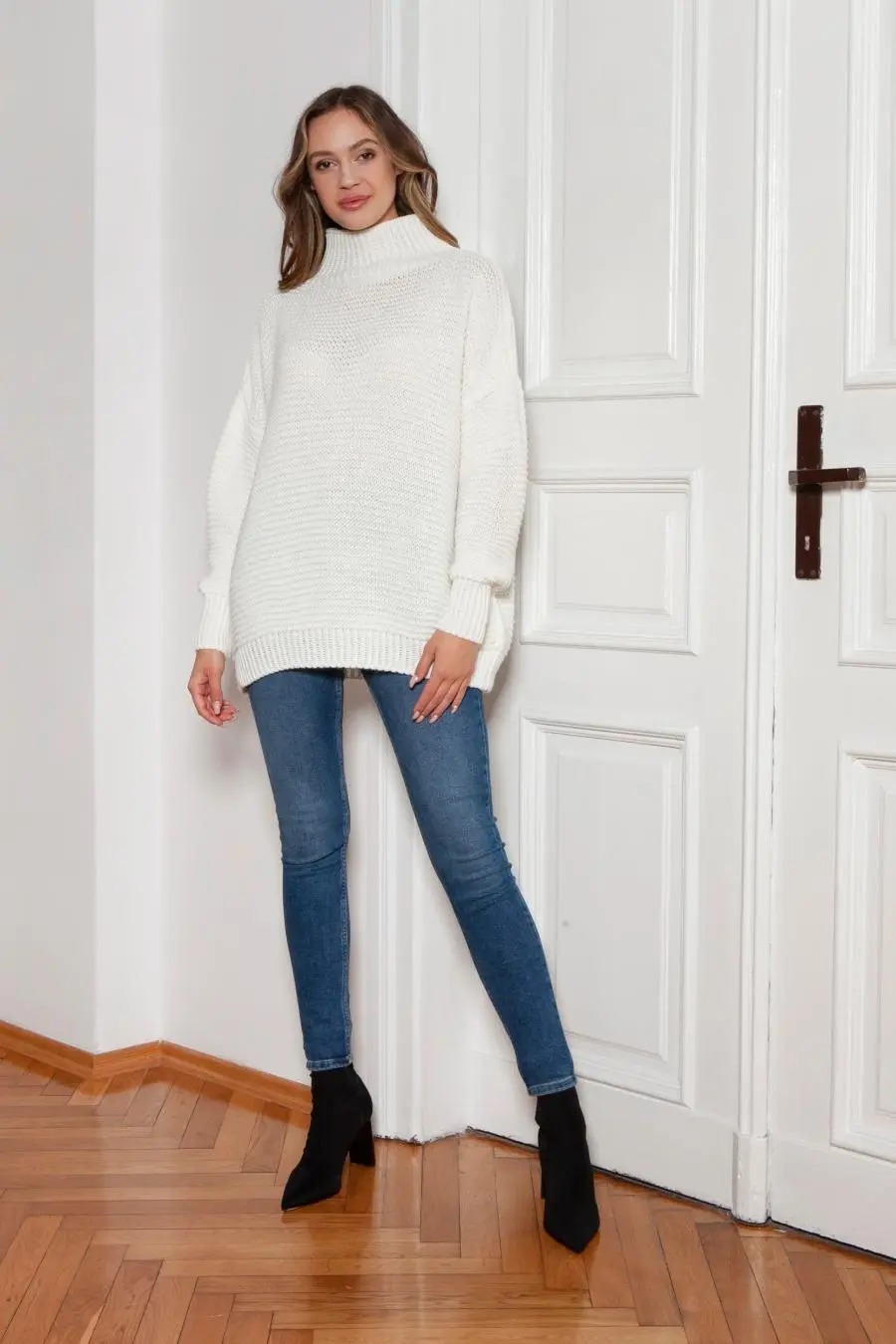 Sweter z Golfem Ecru