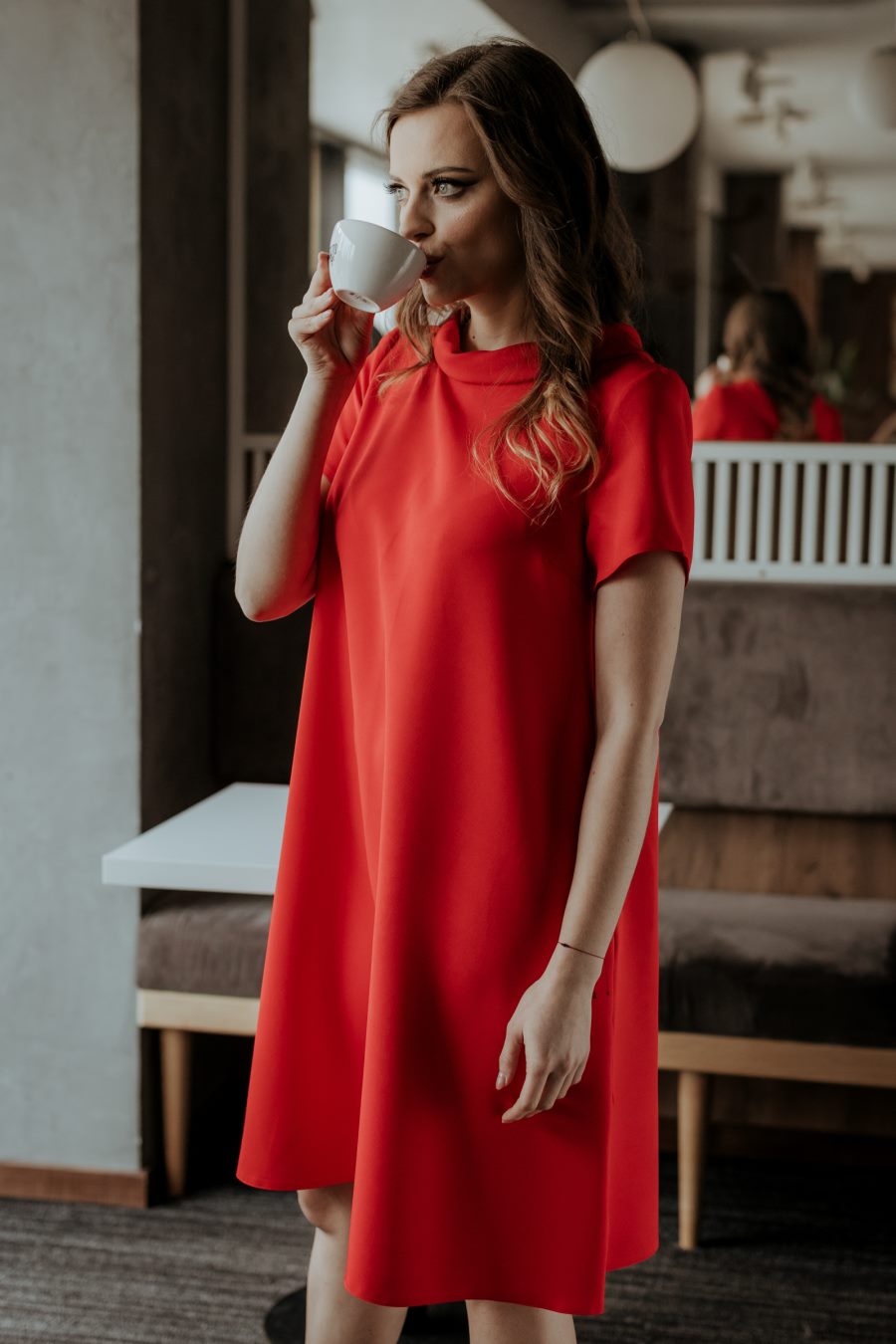 Dress - T373-sukienka-malinowa-polska-midi-kołnierzem-trapezowa-dzienna.jpg