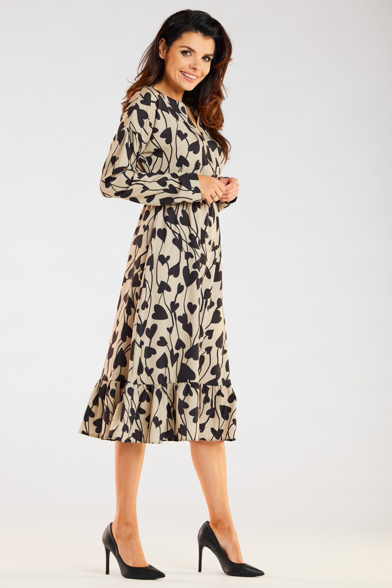 Sukienka A468 beige-black hearts-4 9754  | 900-Beige-Black hearts-S