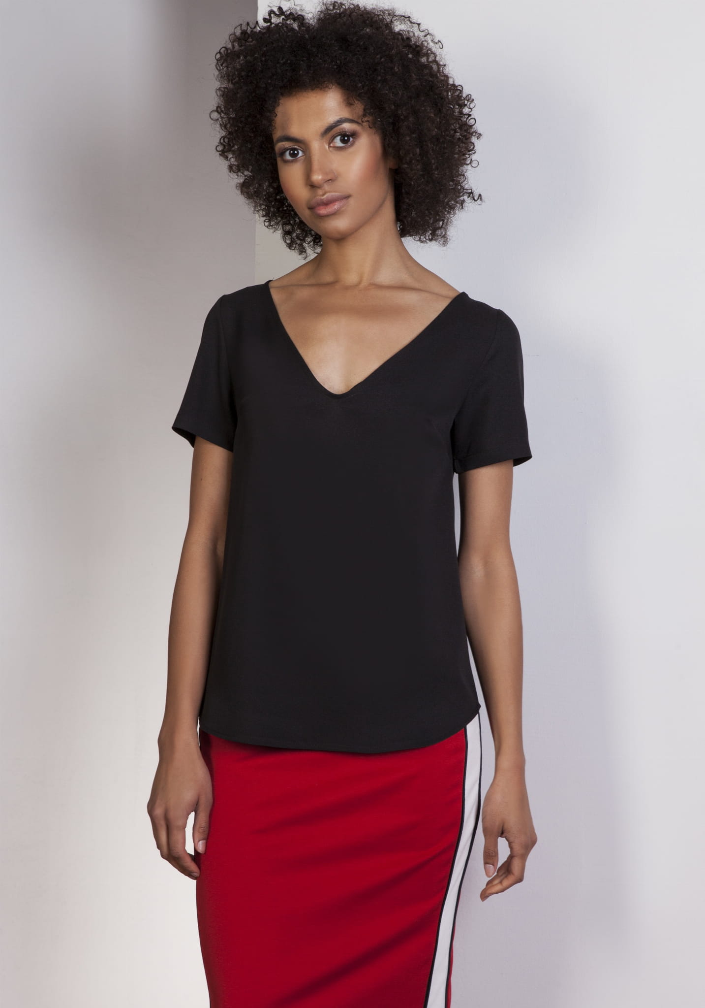 Bluzka w serek, BLU141 czarny-1 3553