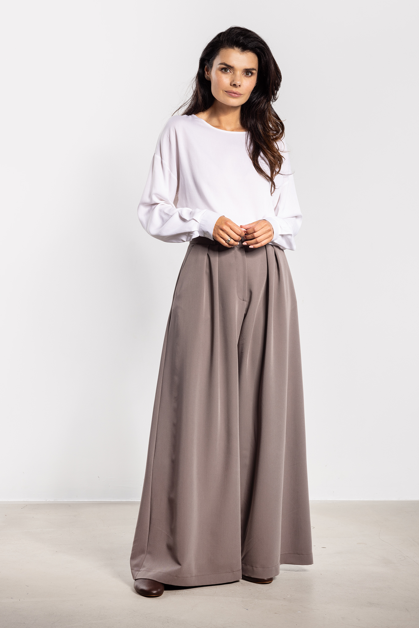Spodnie A743 taupe-1 11623  | 16801-Taupe-L