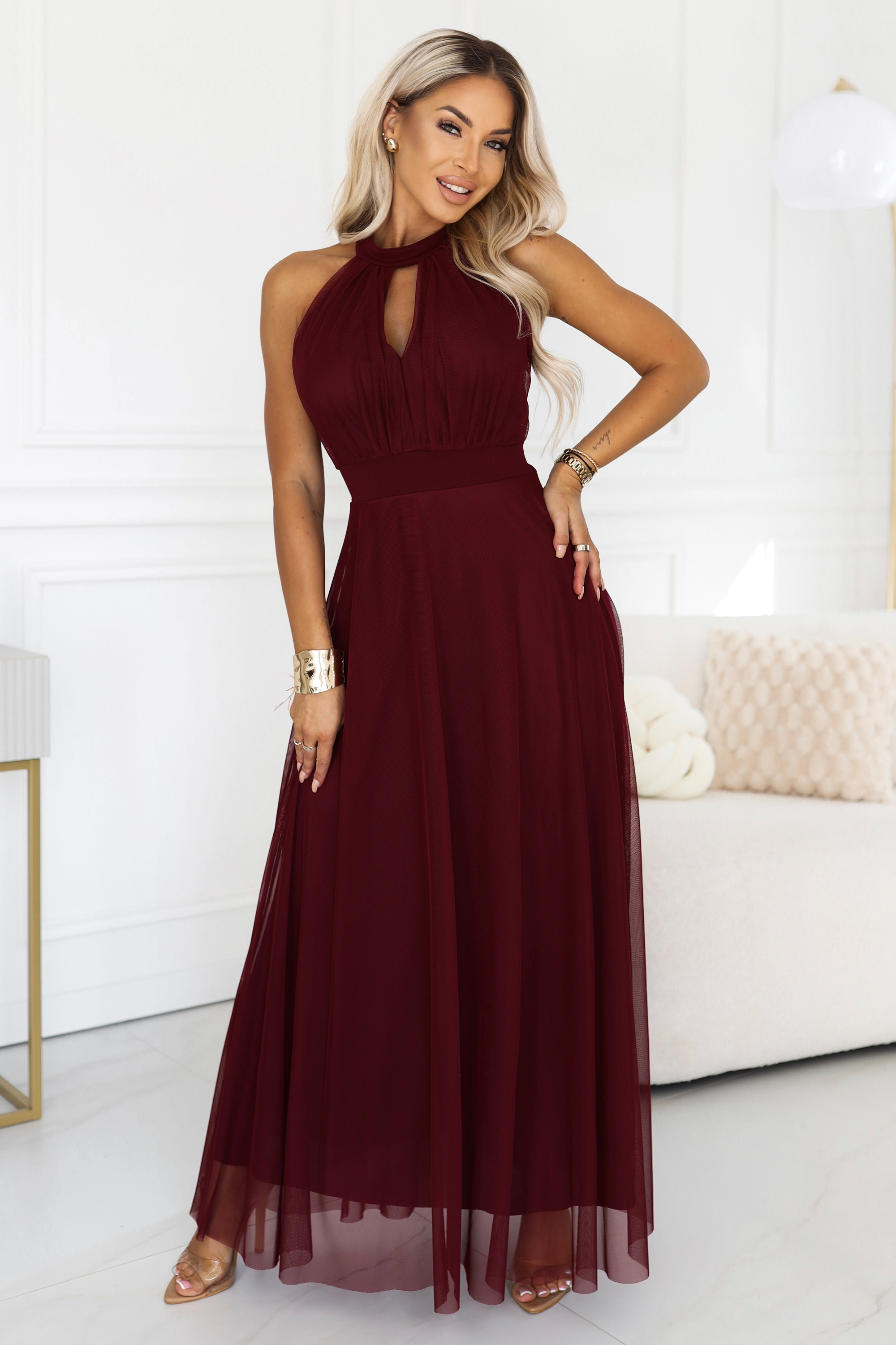 662-5 Elegancka sukienka wieczorowa maxi halter z tiulem i wiązaniem w talii - bordowa-1 12140 